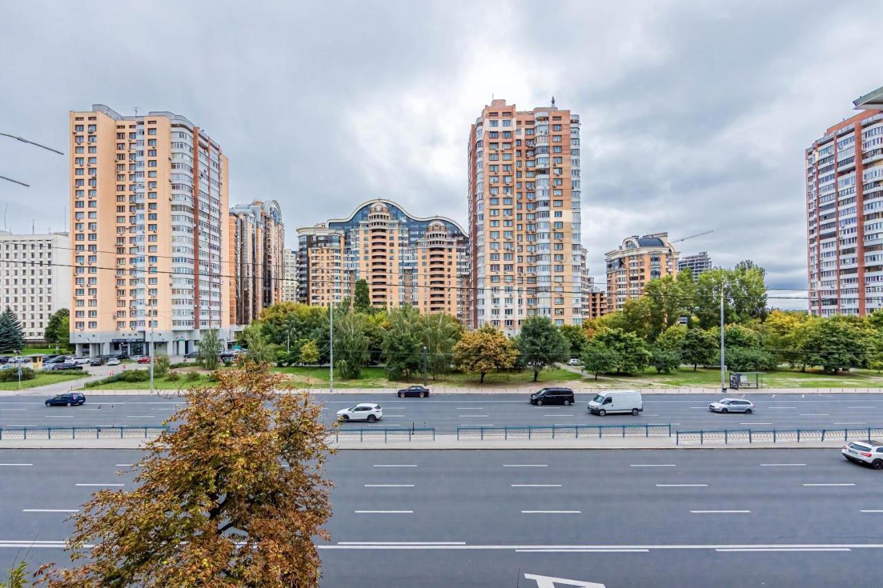 We'Reinkiev Near Pecherska Metro Station. Exterior foto